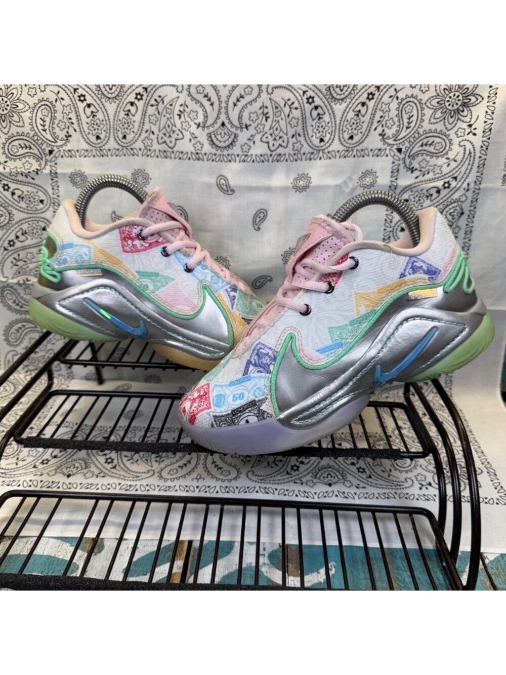 Nike LeBron 22 Monopoly Currency Kids Size 1Y Sneaker Shoes HV6873-100